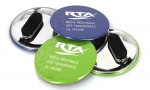 Panachage de badges ronds 75mm avec attaches aimantées rectangles.
Différentes couleurs : 